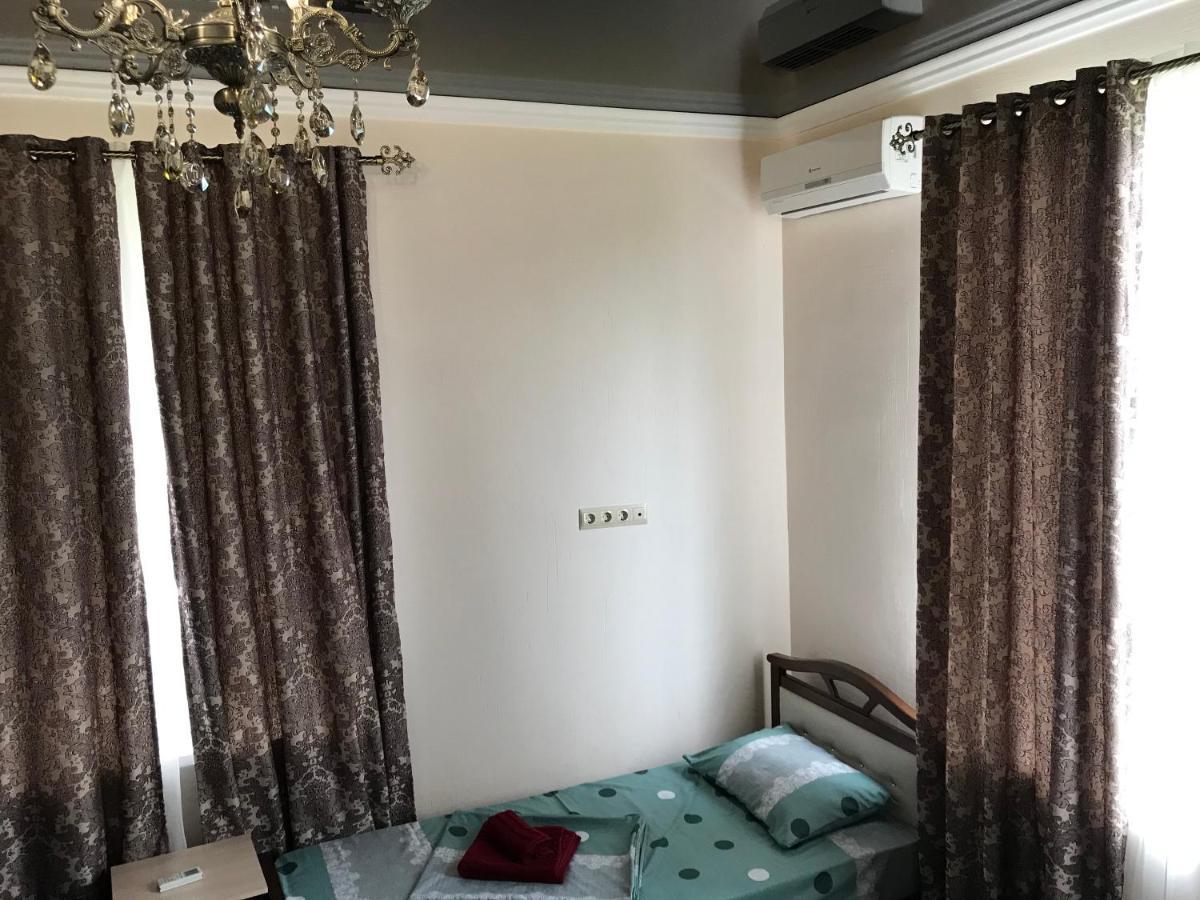 Бархат 桑德雷什 外观 照片